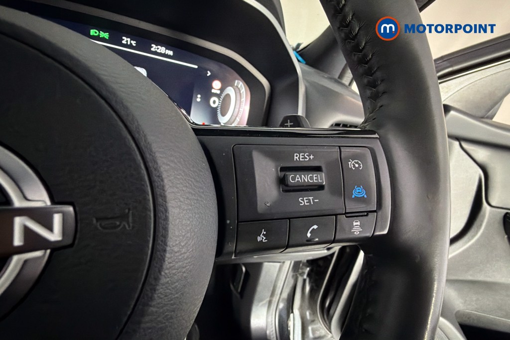 Nissan Qashqai Tekna Automatic Petrol SUV - Stock Number (1673879) - 4th supplementary image