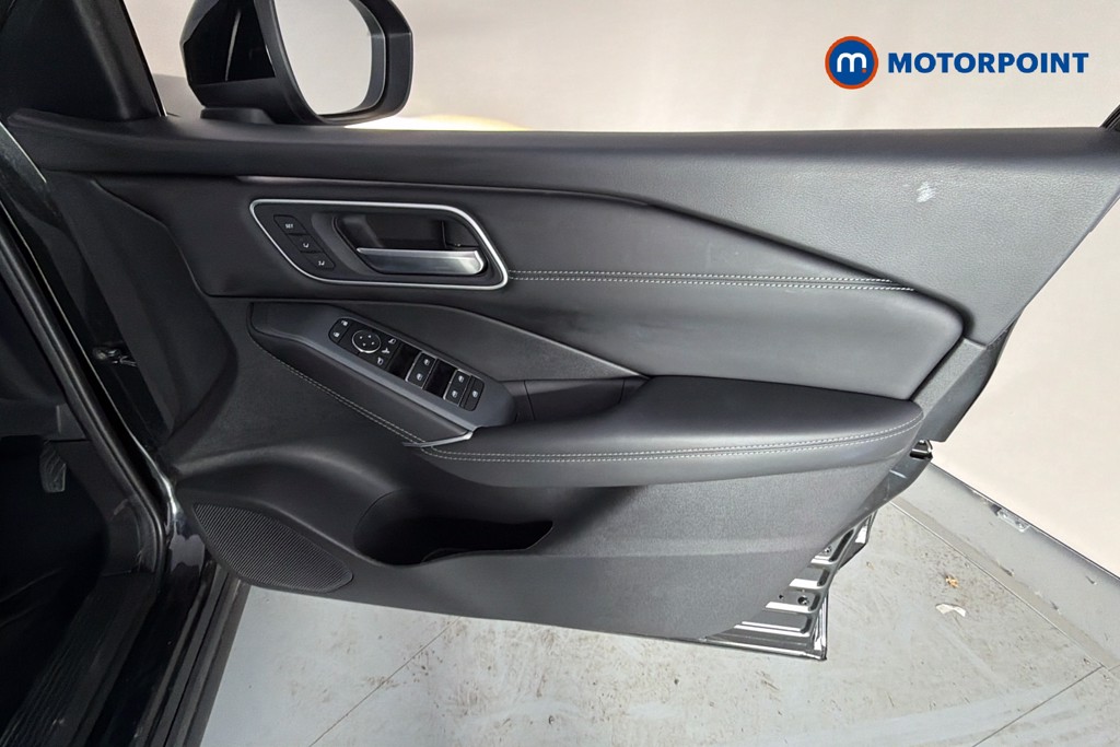 Nissan Qashqai Tekna Automatic Petrol SUV - Stock Number (1673879) - 19th supplementary image