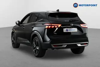 Nissan Qashqai Tekna Automatic Petrol SUV - Stock Number (1673879) - Passenger side front corner