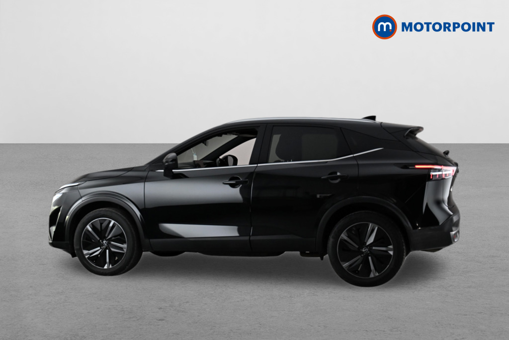 Nissan Qashqai Tekna Automatic Petrol SUV - Stock Number (1673879) - Front bumper