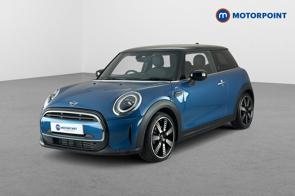 Mini Hatchback Cooper Exclusive Manual Petrol Hatchback - Stock Number (1673902) - Passenger side front corner