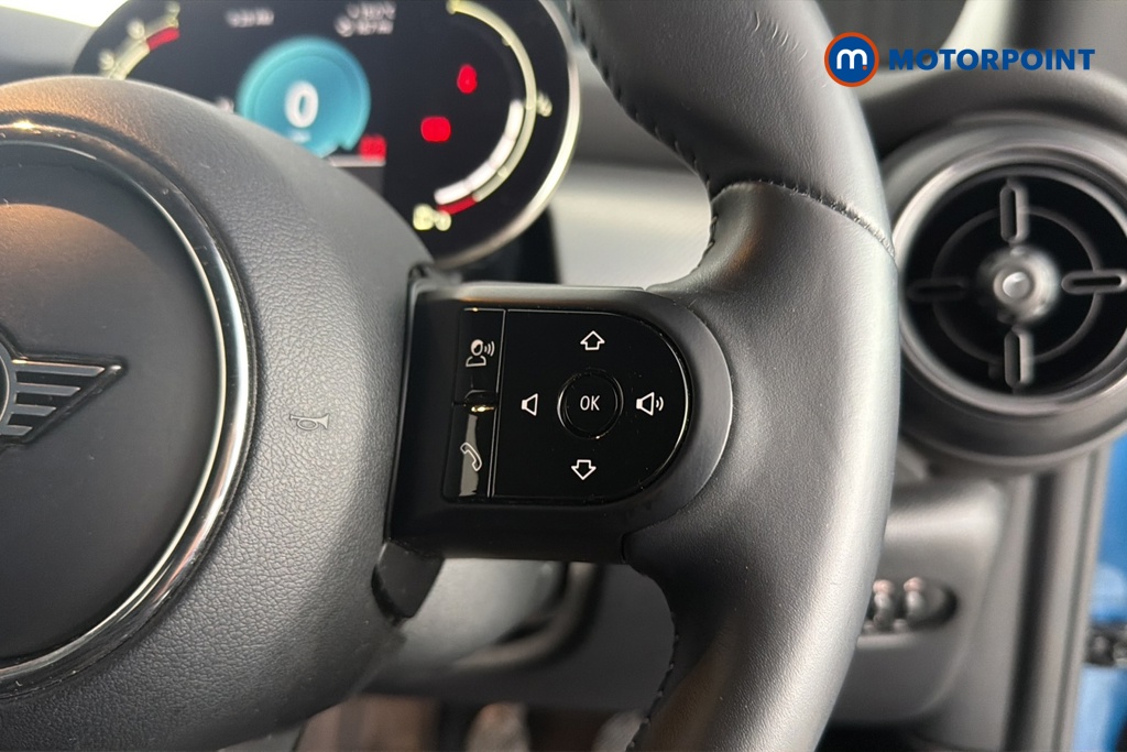 Mini Hatchback Cooper Exclusive Manual Petrol Hatchback - Stock Number (1673902) - 3rd supplementary image