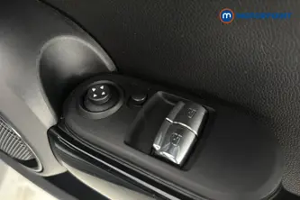 Mini Hatchback Cooper Exclusive Manual Petrol Hatchback - Stock Number (1673902) - 19th supplementary image