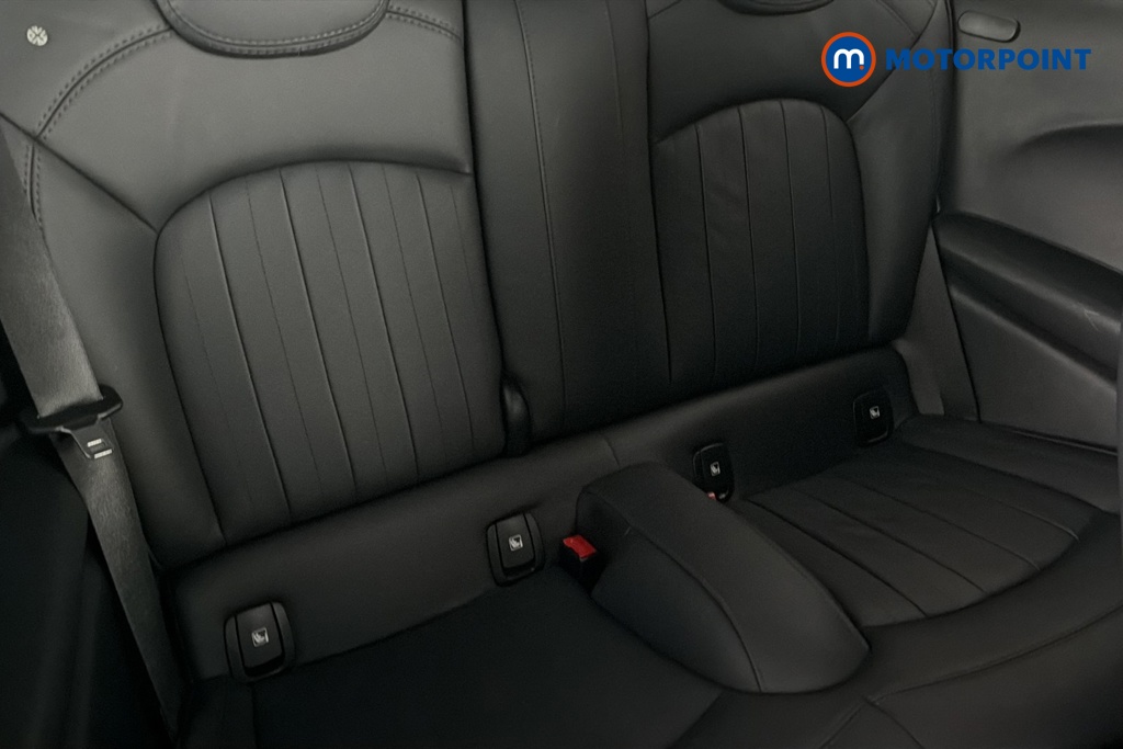 Mini Hatchback Cooper Exclusive Manual Petrol Hatchback - Stock Number (1673902) - 25th supplementary image