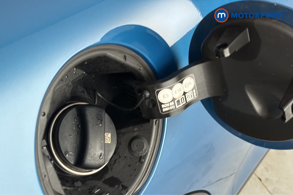 Mini Hatchback Cooper Exclusive Manual Petrol Hatchback - Stock Number (1673902) - 41st supplementary image