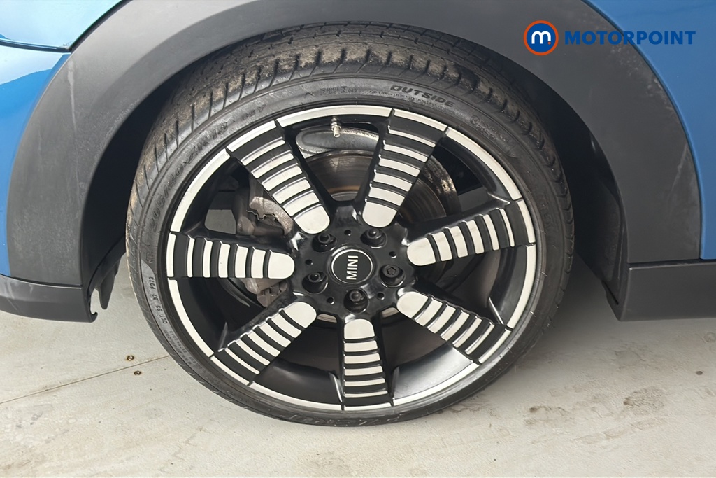 Mini Hatchback Cooper Exclusive Manual Petrol Hatchback - Stock Number (1673902) - 44th supplementary image
