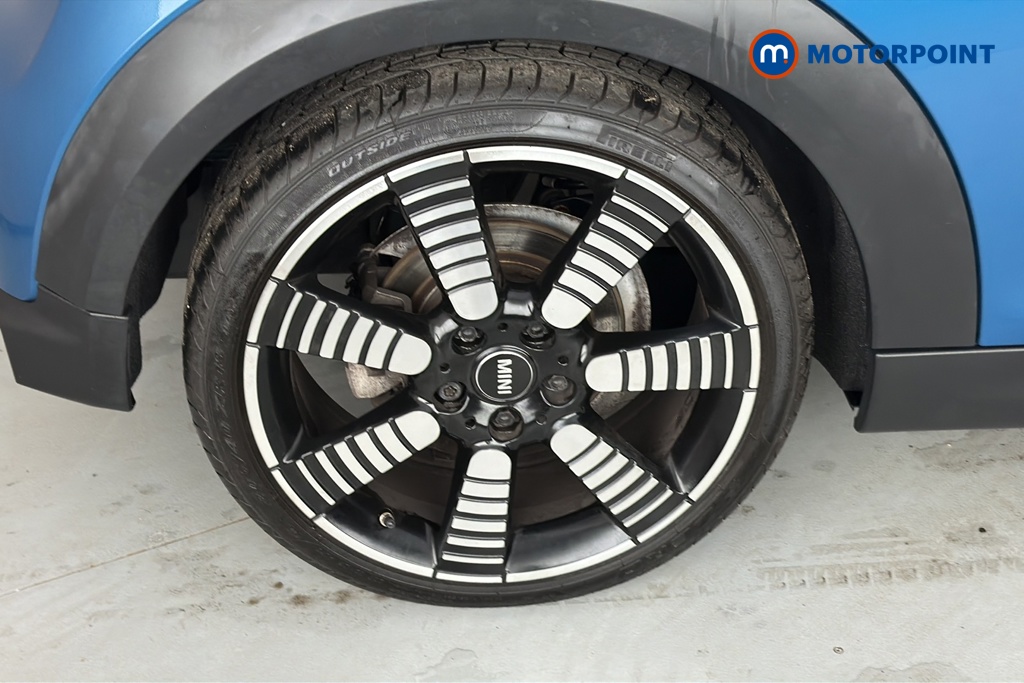 Mini Hatchback Cooper Exclusive Manual Petrol Hatchback - Stock Number (1673902) - 46th supplementary image
