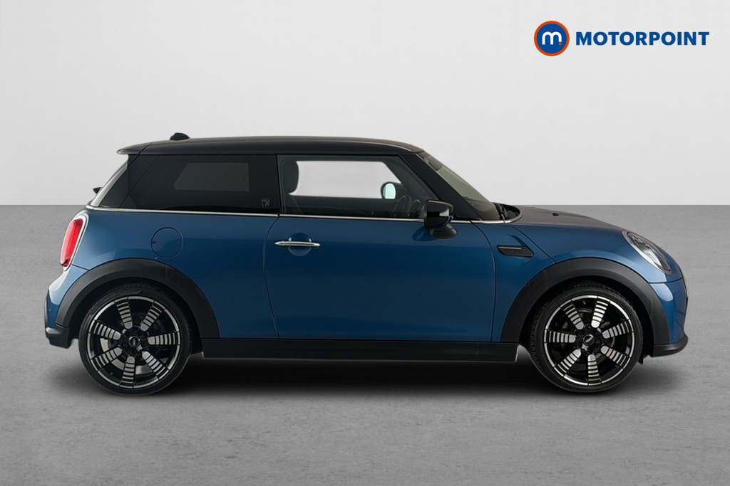 Mini Hatchback Cooper Exclusive Manual Petrol Hatchback - Stock Number (1673902) - Passenger side