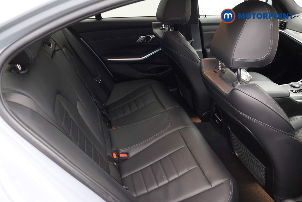 BMW 3 Series M Sport Automatic Petrol Plug-In Hybrid Saloon - Stock Number (1673937) - 25th supplementary image