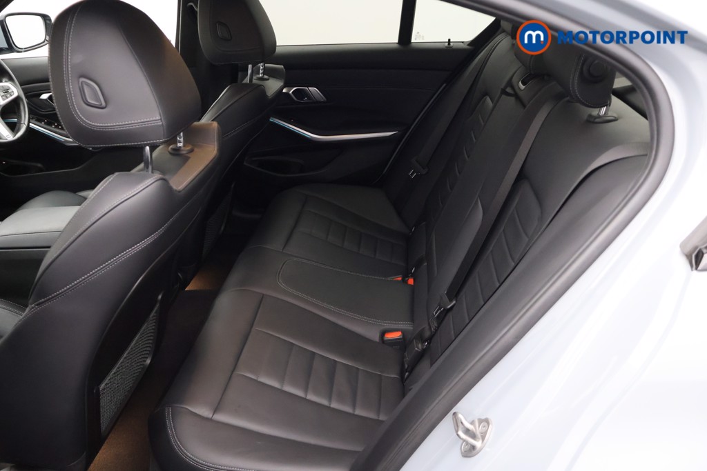 BMW 3 Series M Sport Automatic Petrol Plug-In Hybrid Saloon - Stock Number (1673937) - 29th supplementary image