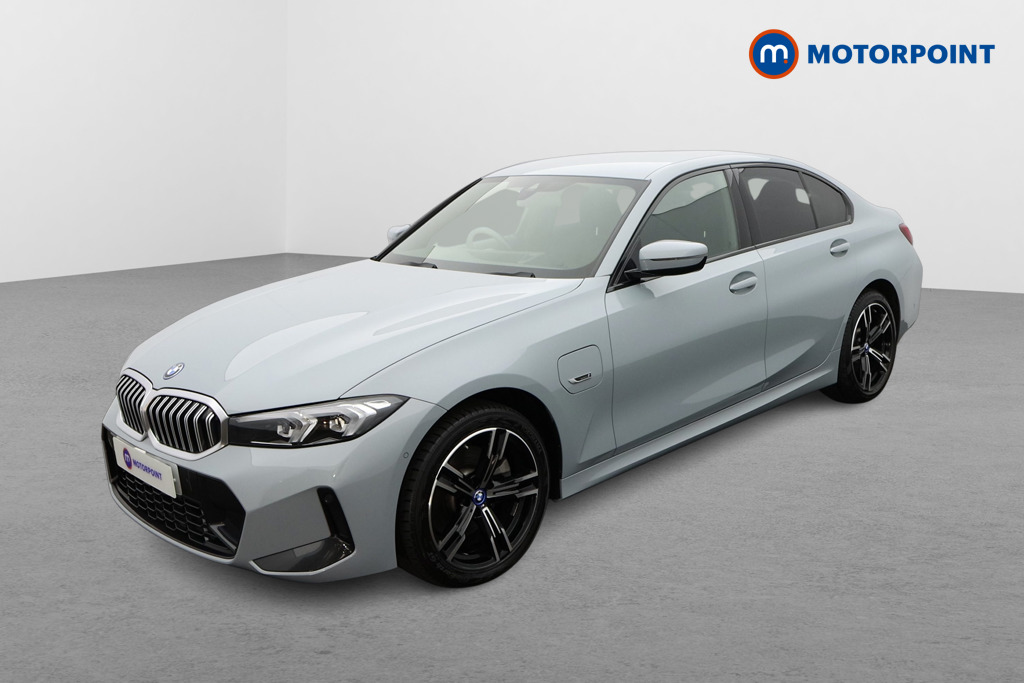 BMW 3 Series M Sport Automatic Petrol Plug-In Hybrid Saloon - Stock Number (1673937) - Passenger side front corner