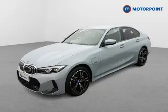 BMW 3 Series M Sport Automatic Petrol Plug-In Hybrid Saloon - Stock Number (1673937) - Passenger side front corner