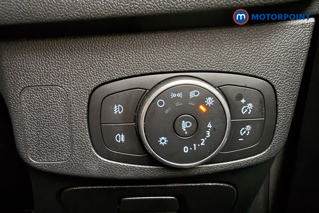 Ford Focus Titanium Manual Petrol Hatchback - Stock Number (1674217) - 17th supplementary image
