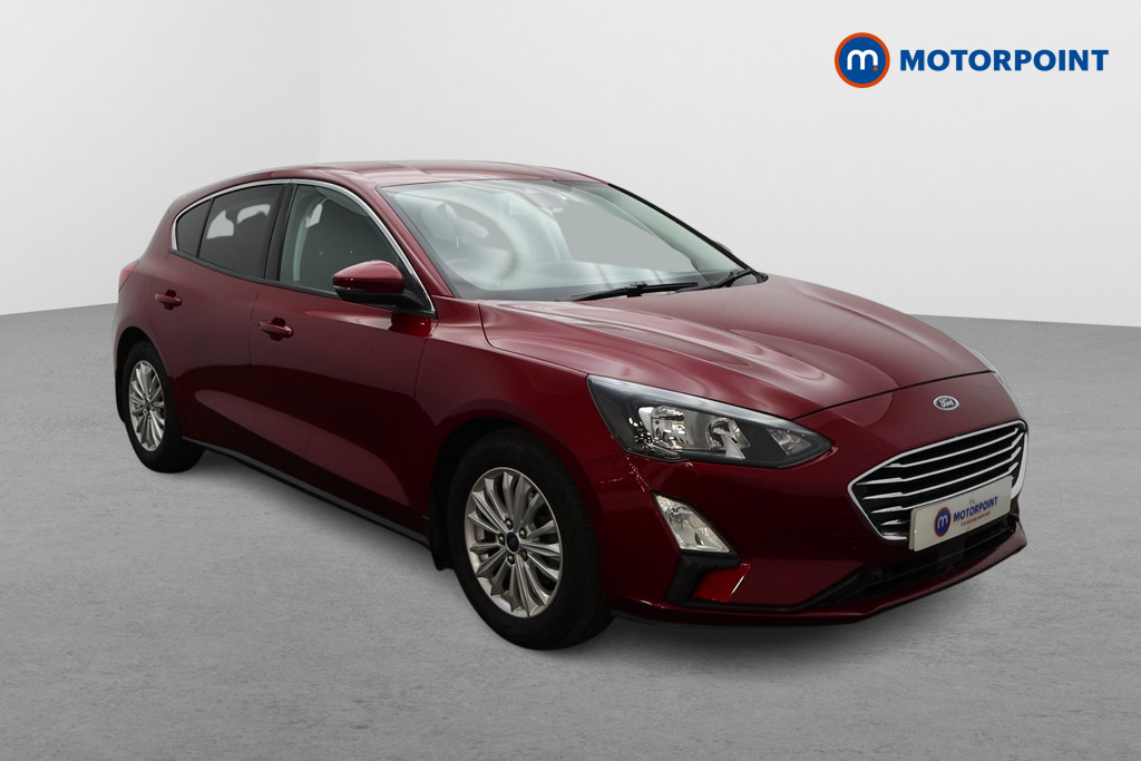 Ford Focus Titanium Manual Petrol Hatchback - Stock Number (1674217) - Drivers side front corner