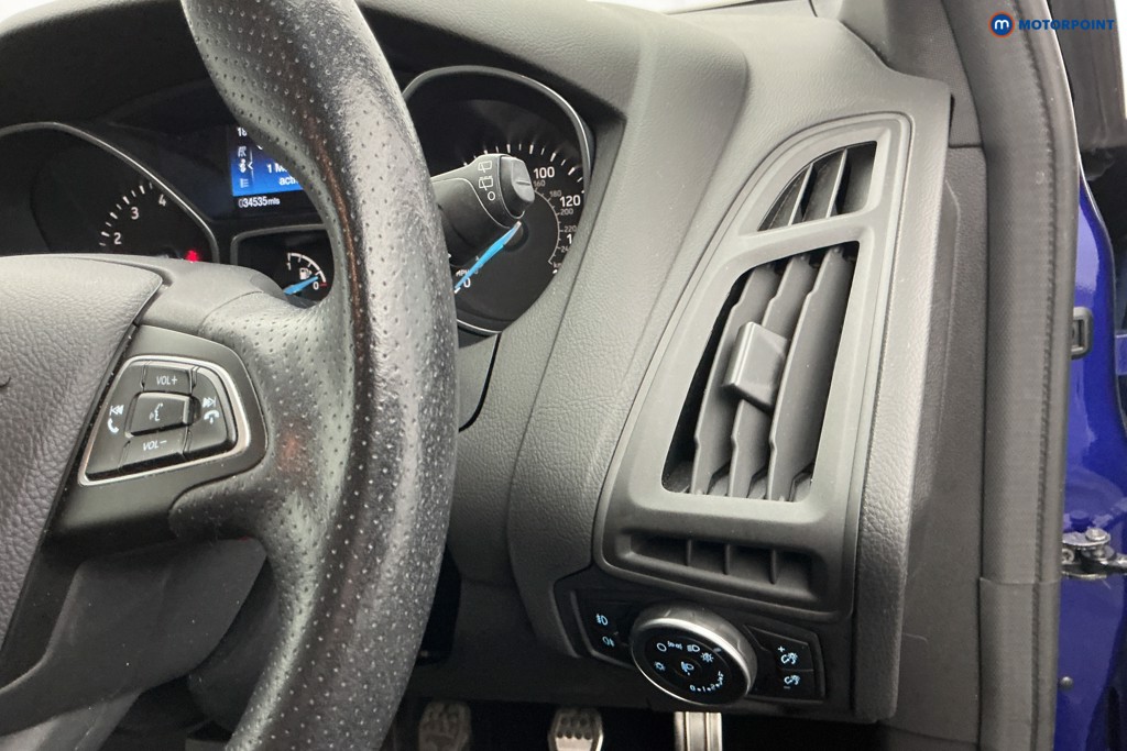 Ford Focus St-Line X Manual Petrol Hatchback - Stock Number (1674231) - 23rd supplementary image