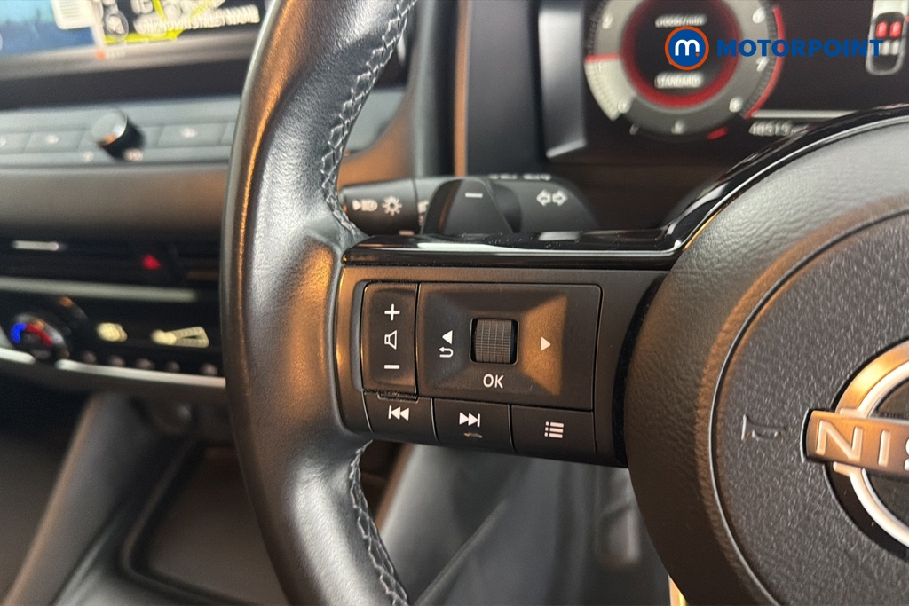 Nissan Qashqai N-Connecta Automatic Petrol SUV - Stock Number (1674246) - 4th supplementary image