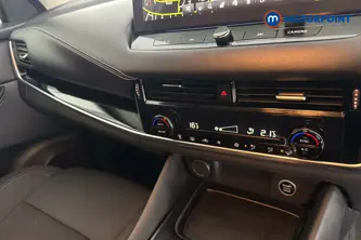 Nissan Qashqai N-Connecta Automatic Petrol SUV - Stock Number (1674246) - 12th supplementary image
