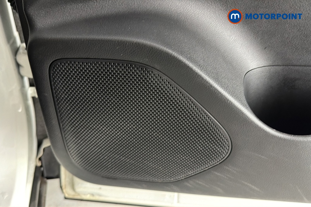 Nissan Qashqai N-Connecta Automatic Petrol SUV - Stock Number (1674246) - 21st supplementary image