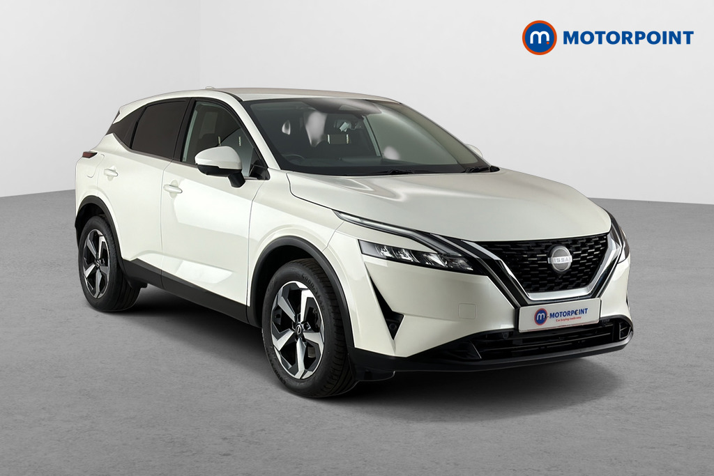 Nissan Qashqai N-Connecta Automatic Petrol SUV - Stock Number (1674246) - Drivers side front corner