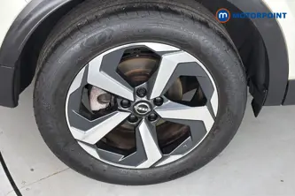 Nissan Qashqai N-Connecta Automatic Petrol SUV - Stock Number (1674246) - 46th supplementary image