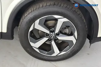 Nissan Qashqai N-Connecta Automatic Petrol SUV - Stock Number (1674246) - 47th supplementary image