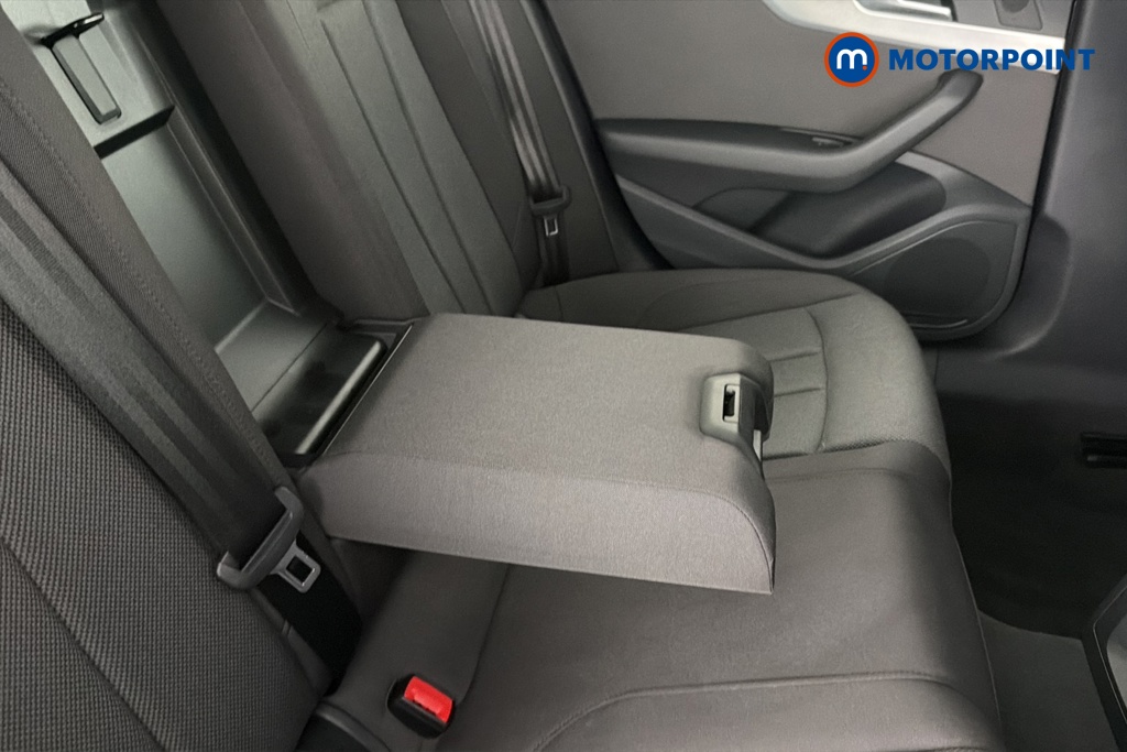 Audi A4 Technik Automatic Petrol Saloon - Stock Number (1674253) - 26th supplementary image