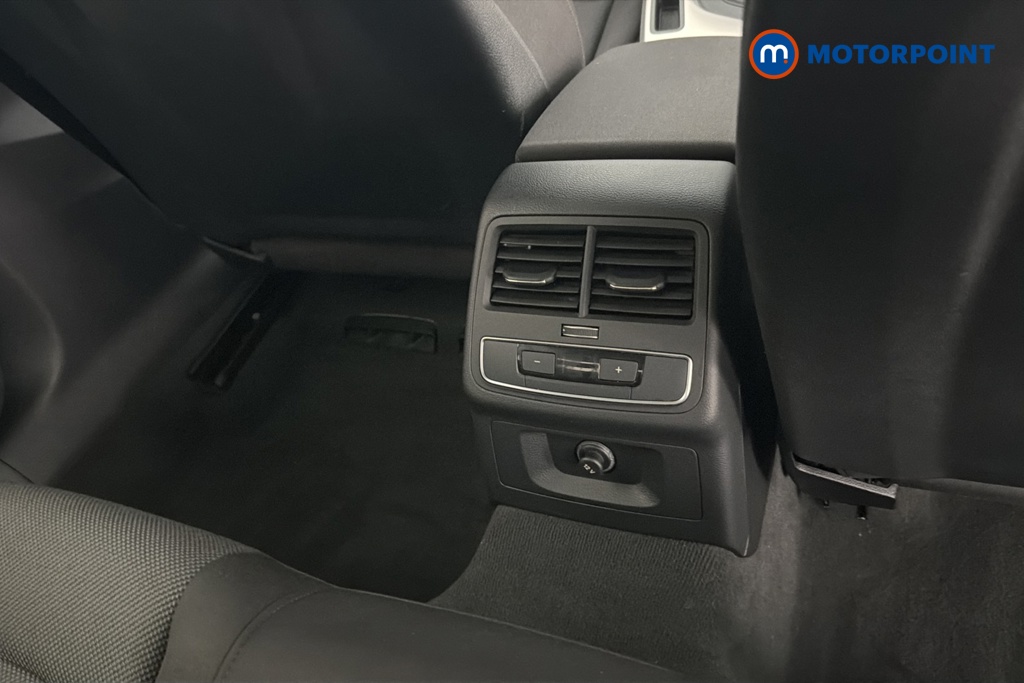 Audi A4 Technik Automatic Petrol Saloon - Stock Number (1674253) - 28th supplementary image