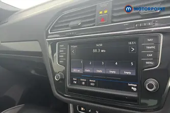 Volkswagen Tiguan R-Line Automatic Petrol SUV - Stock Number (1674658) - 8th supplementary image