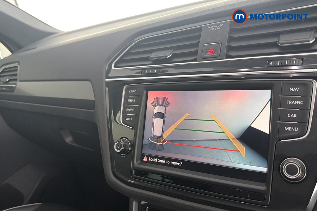 Volkswagen Tiguan R-Line Automatic Petrol SUV - Stock Number (1674658) - 13th supplementary image