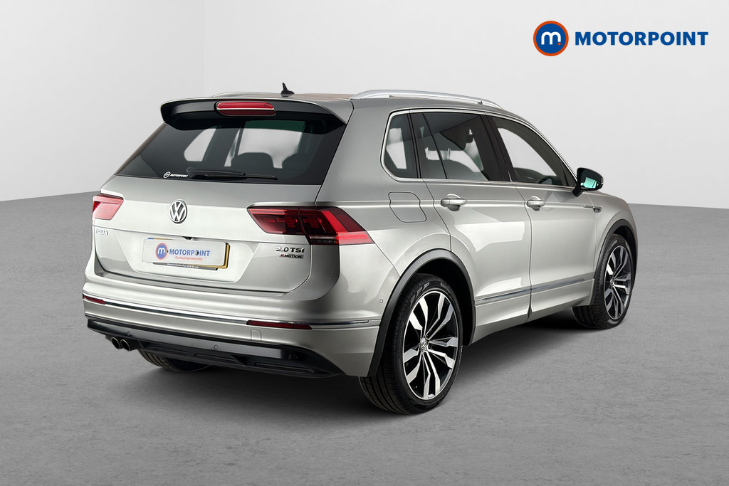 Volkswagen Tiguan R-Line Automatic Petrol SUV - Stock Number (1674658) - Passenger side rear corner