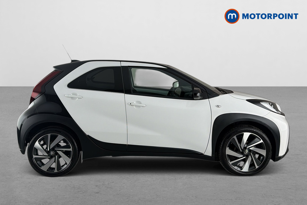 Toyota Aygo X Edge Manual Petrol Hatchback - Stock Number (1674668) - Passenger side