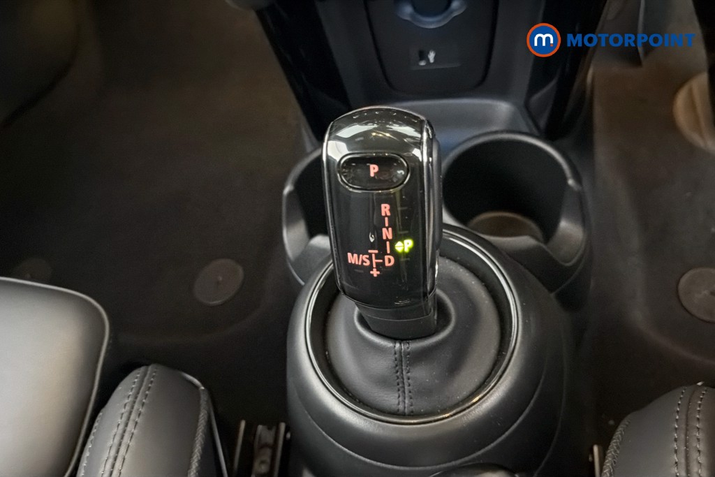 Mini Hatchback Cooper Exclusive Automatic Petrol Hatchback - Stock Number (1674871) - 15th supplementary image