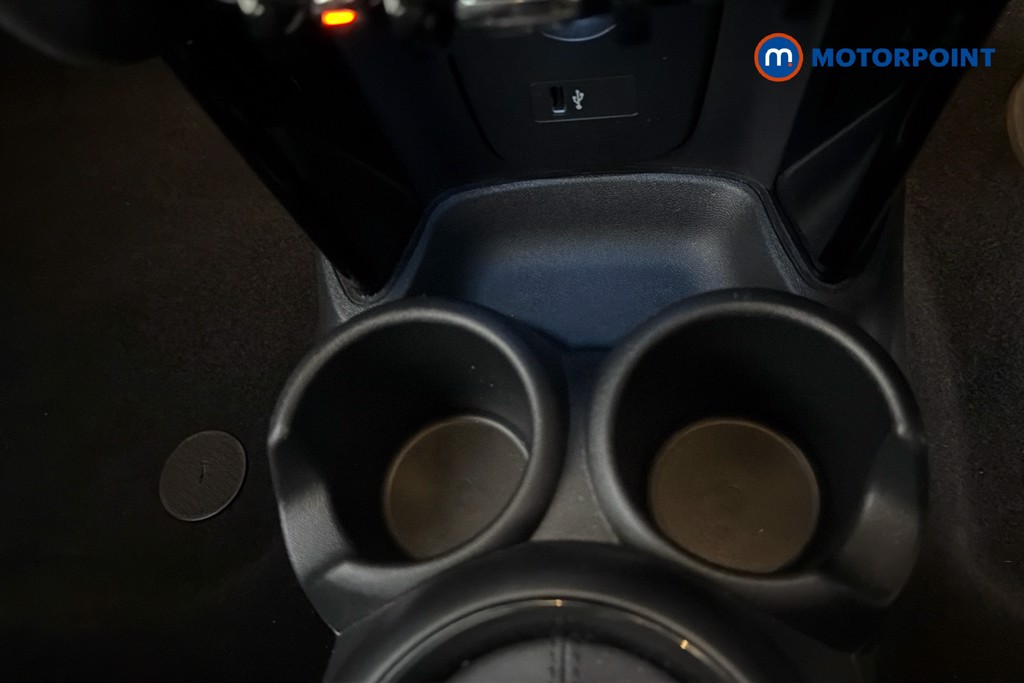Mini Hatchback Cooper Exclusive Automatic Petrol Hatchback - Stock Number (1674871) - 16th supplementary image