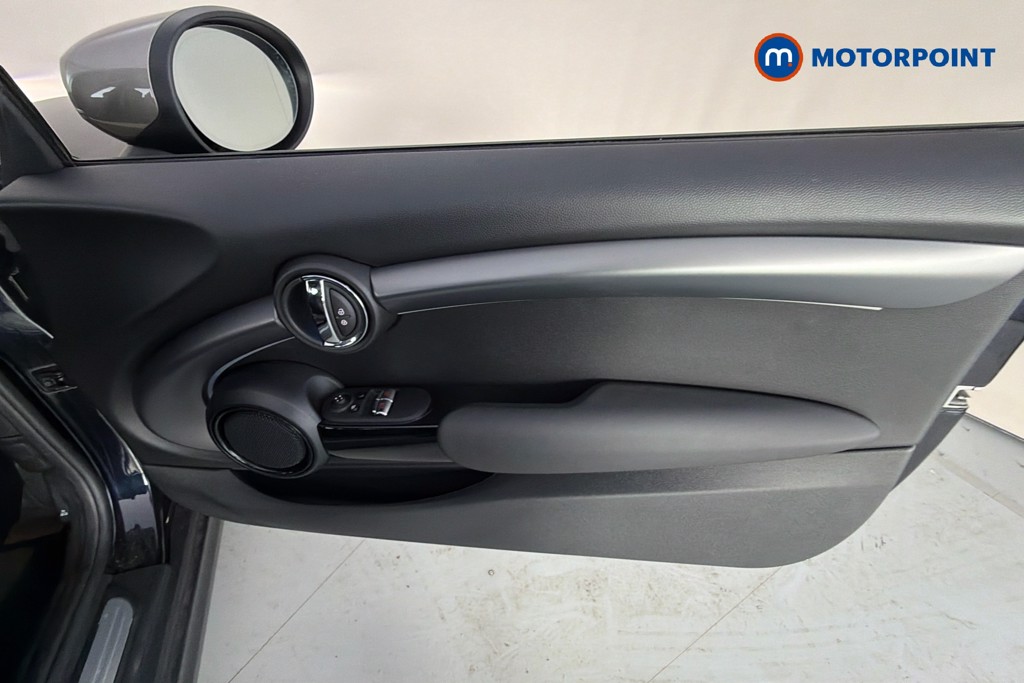 Mini Hatchback Cooper Exclusive Automatic Petrol Hatchback - Stock Number (1674871) - 19th supplementary image