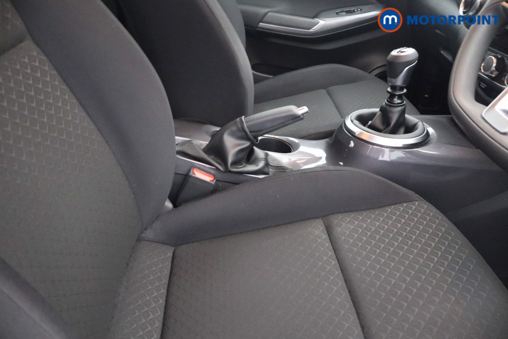 Nissan Juke Visia Manual Petrol SUV - Stock Number (1674996) - 9th supplementary image