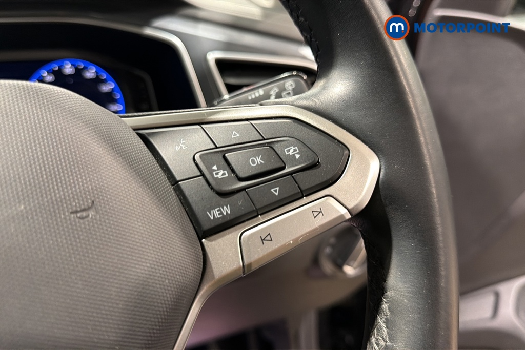 Volkswagen T-Roc Style Manual Petrol SUV - Stock Number (1675274) - 3rd supplementary image