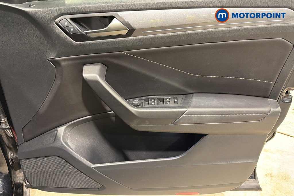 Volkswagen T-Roc Style Manual Petrol SUV - Stock Number (1675274) - 18th supplementary image