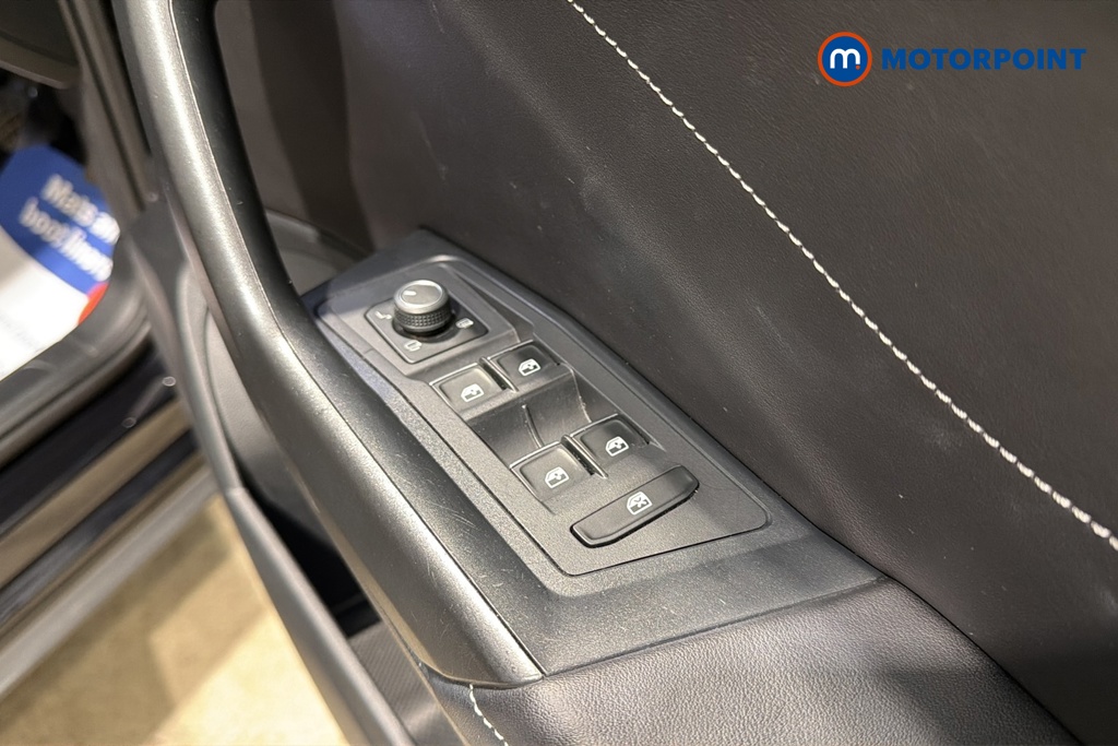 Volkswagen T-Roc Style Manual Petrol SUV - Stock Number (1675274) - 19th supplementary image
