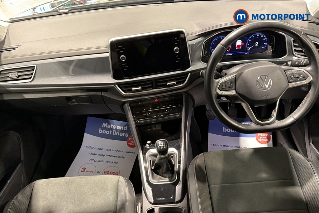 Volkswagen T-Roc Style Manual Petrol SUV - Stock Number (1675274) - 1st supplementary image