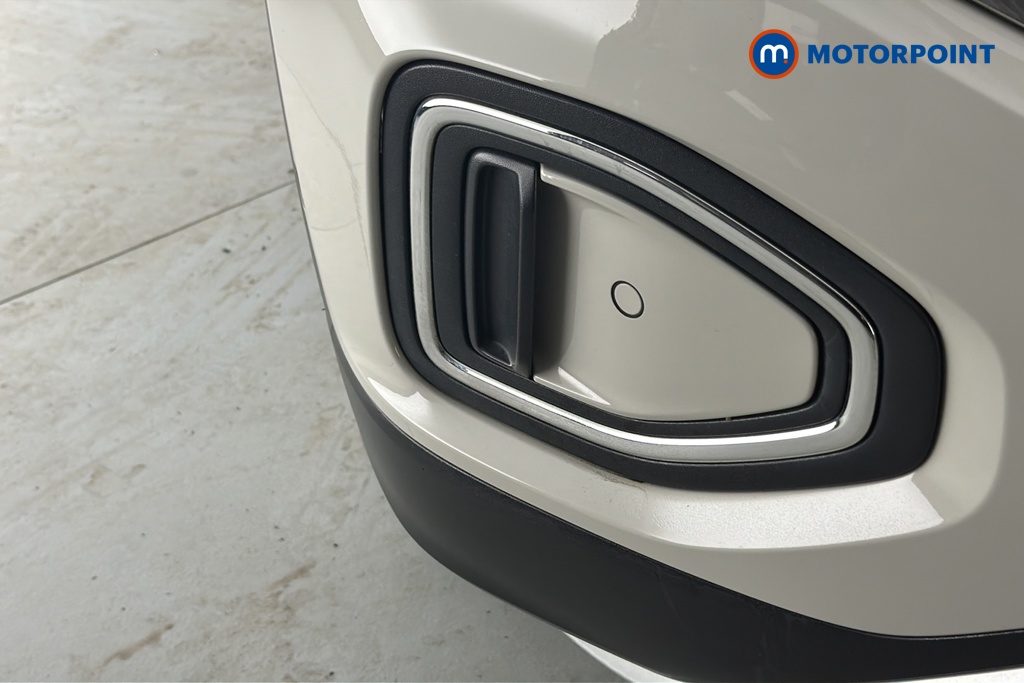 Volkswagen T-Roc Life Automatic Petrol SUV - Stock Number (1675289) - 38th supplementary image