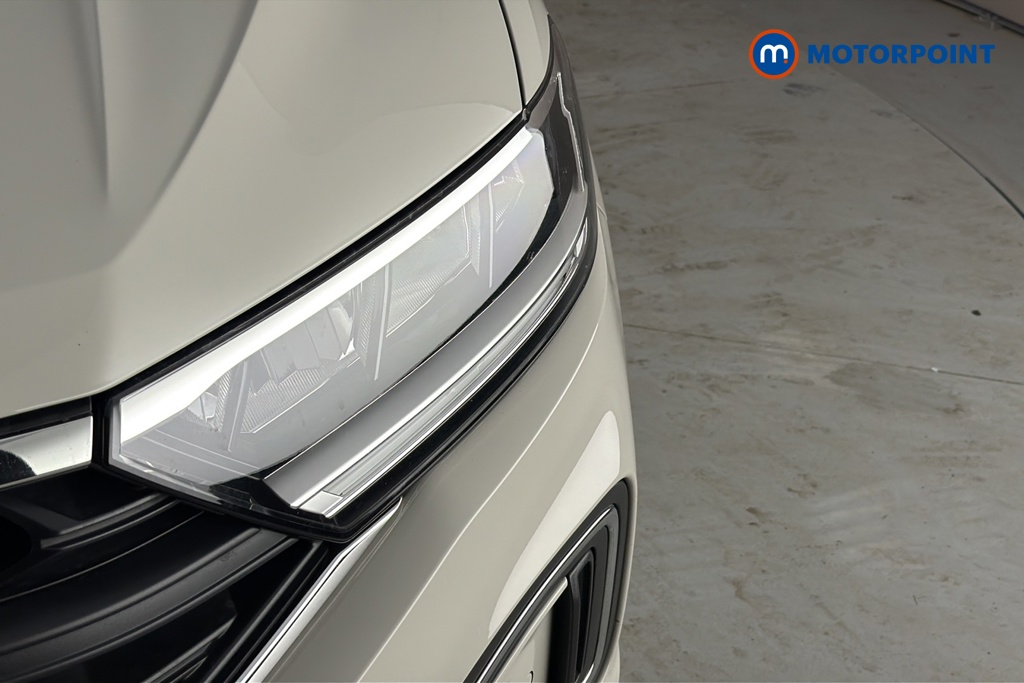Volkswagen T-Roc Life Automatic Petrol SUV - Stock Number (1675289) - 42nd supplementary image