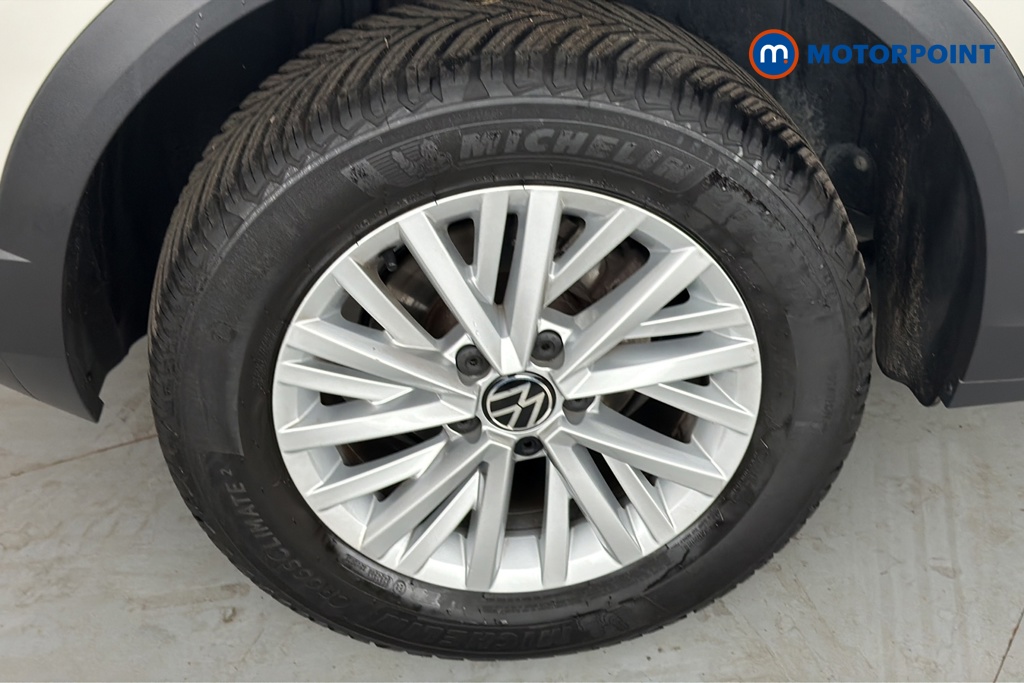Volkswagen T-Roc Life Automatic Petrol SUV - Stock Number (1675289) - 46th supplementary image