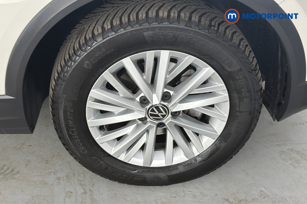 Volkswagen T-Roc Life Automatic Petrol SUV - Stock Number (1675289) - 47th supplementary image