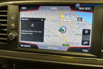 Seat Leon Se Dynamic Manual Petrol Hatchback - Stock Number (1675387) - 9th supplementary image
