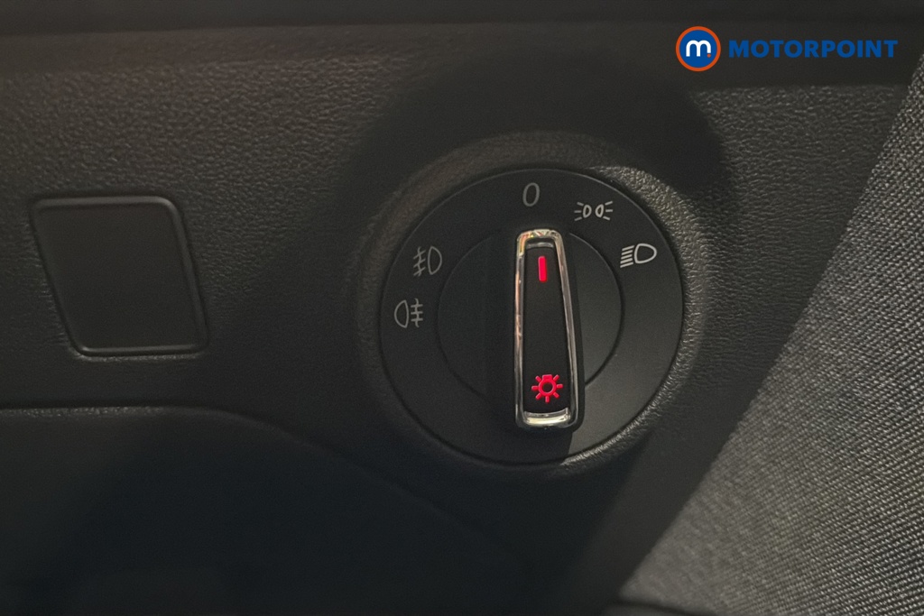 Seat Leon Se Dynamic Manual Petrol Hatchback - Stock Number (1675387) - 11th supplementary image