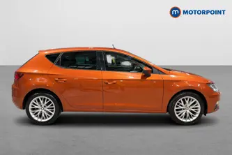Seat Leon Se Dynamic Manual Petrol Hatchback - Stock Number (1675387) - Passenger side