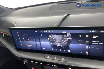 Vauxhall Grandland Ultimate Automatic Petrol SUV - Stock Number (1675388) - 12th supplementary image