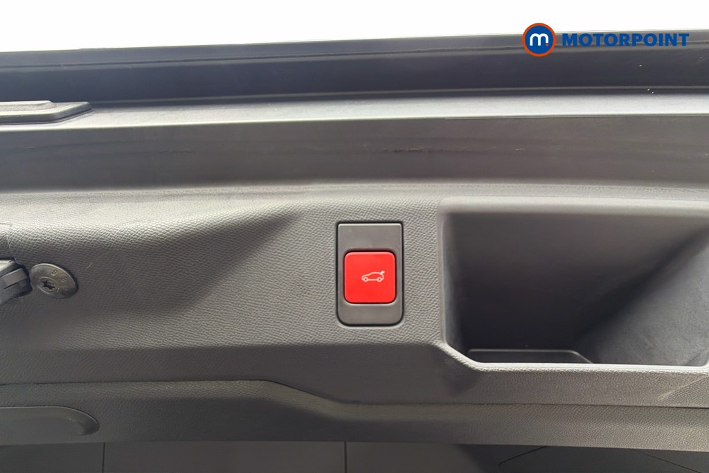 Peugeot 5008 GT Automatic Petrol SUV - Stock Number (1675675) - 25th supplementary image