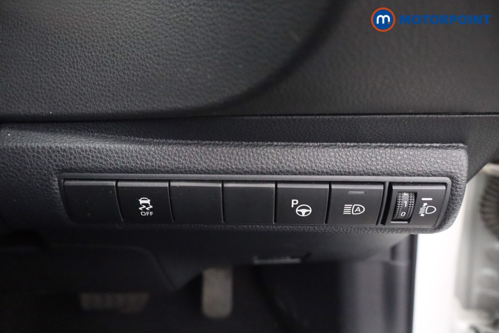 Toyota Corolla Gr Sport Automatic Petrol-Electric Hybrid Hatchback - Stock Number (1652199) - 12th supplementary image