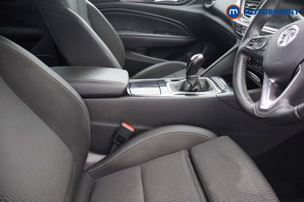 Vauxhall Insignia SRI Manual Petrol Hatchback - Stock Number (1655030) - 12th supplementary image